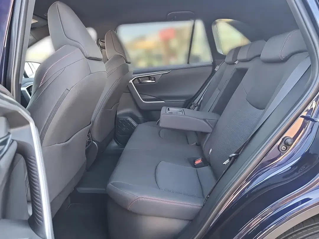 Toyota RAV 4 - Thumbnail 14