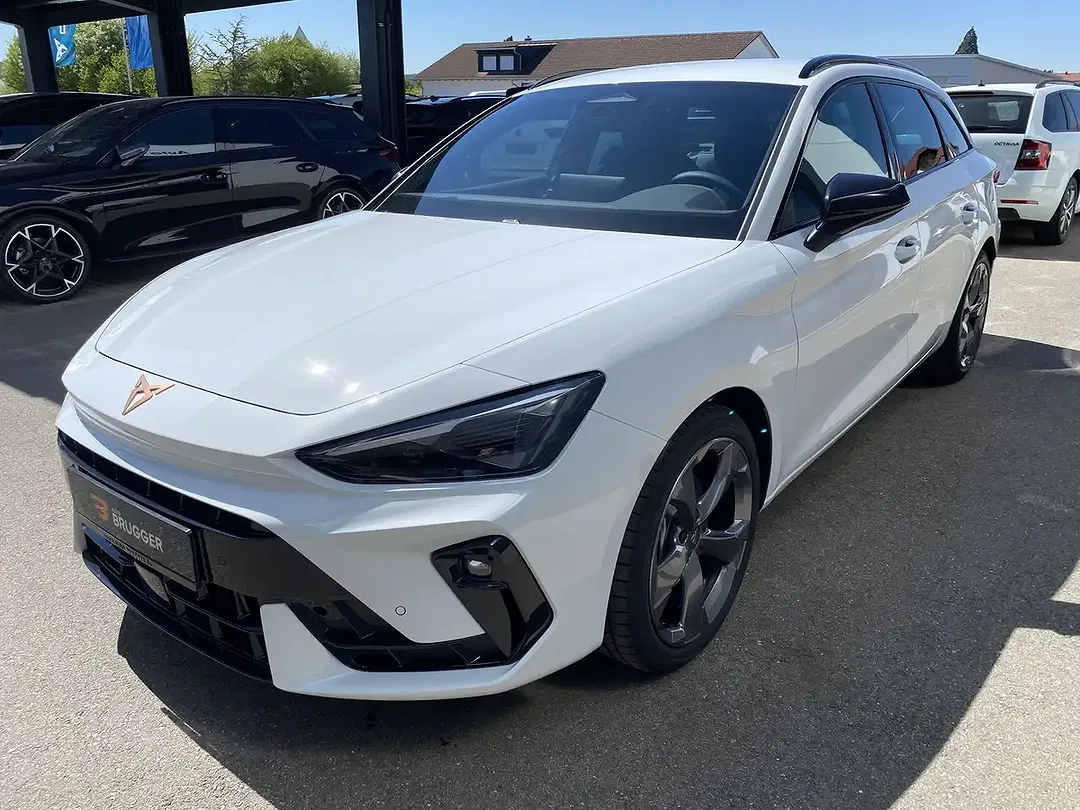 CUPRA Leon - Thumbnail 3