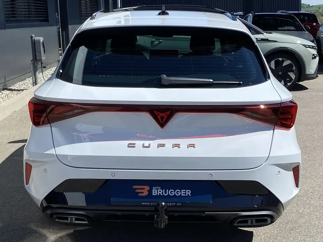 CUPRA Leon - Thumbnail 5