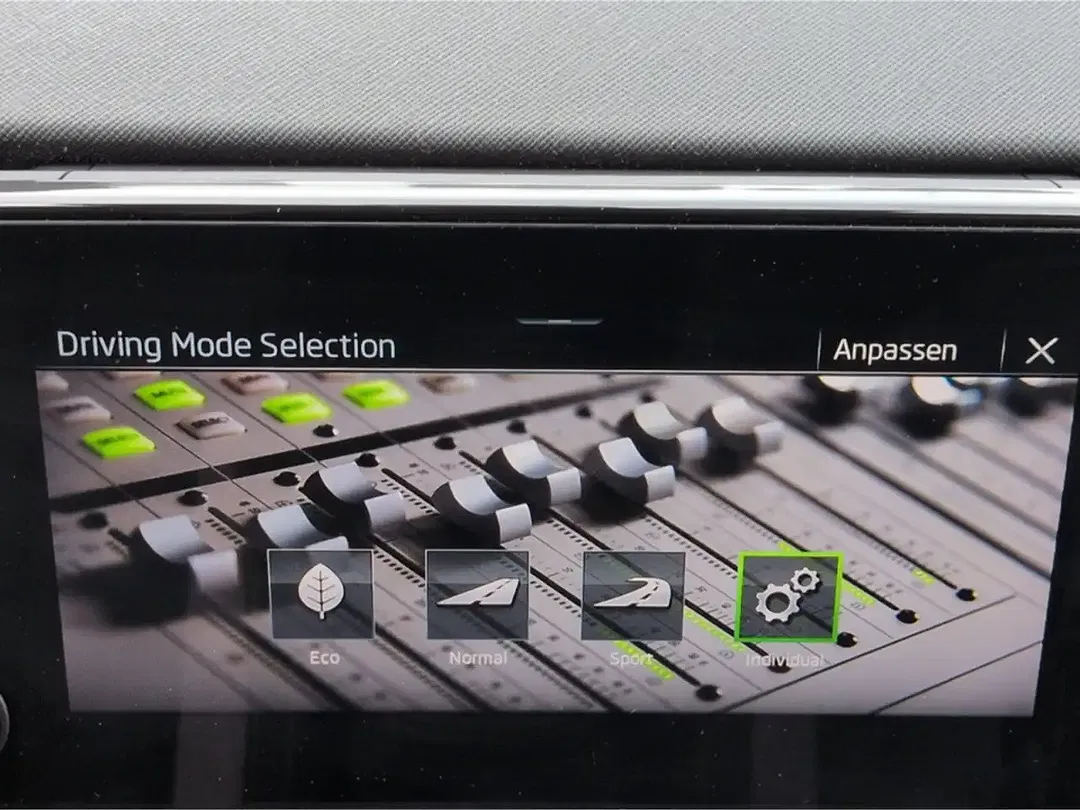Skoda Scala - Thumbnail 13
