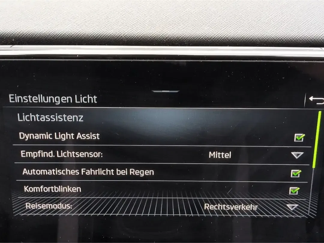 Skoda Scala - Thumbnail 14