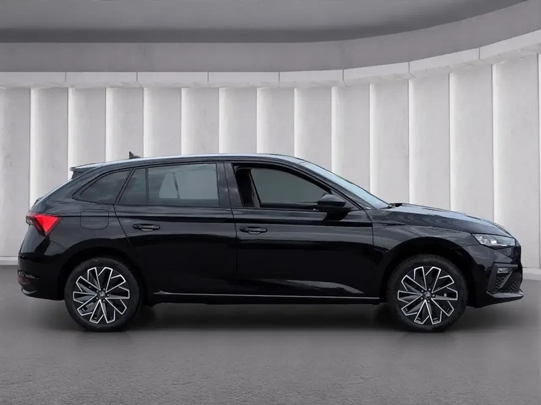 Skoda Scala - Thumbnail 2