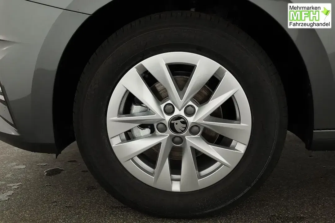 Skoda Fabia - Thumbnail 12