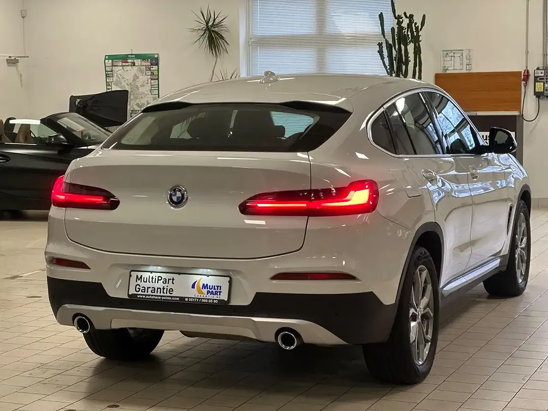 BMW X4 - Thumbnail 10