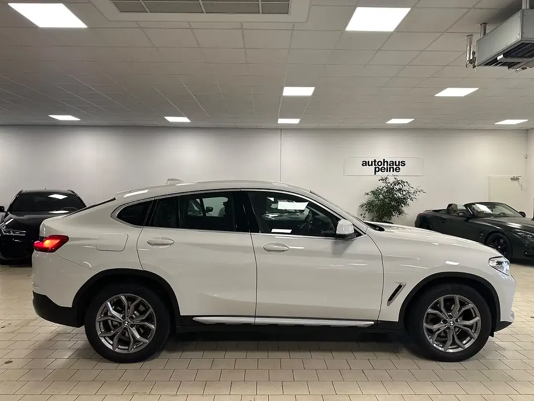 BMW X4 - Thumbnail 11
