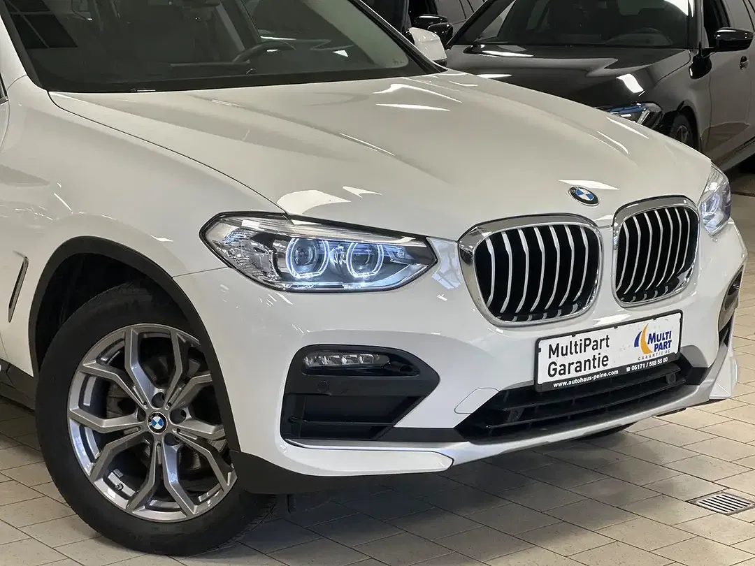 BMW X4 - Thumbnail 4