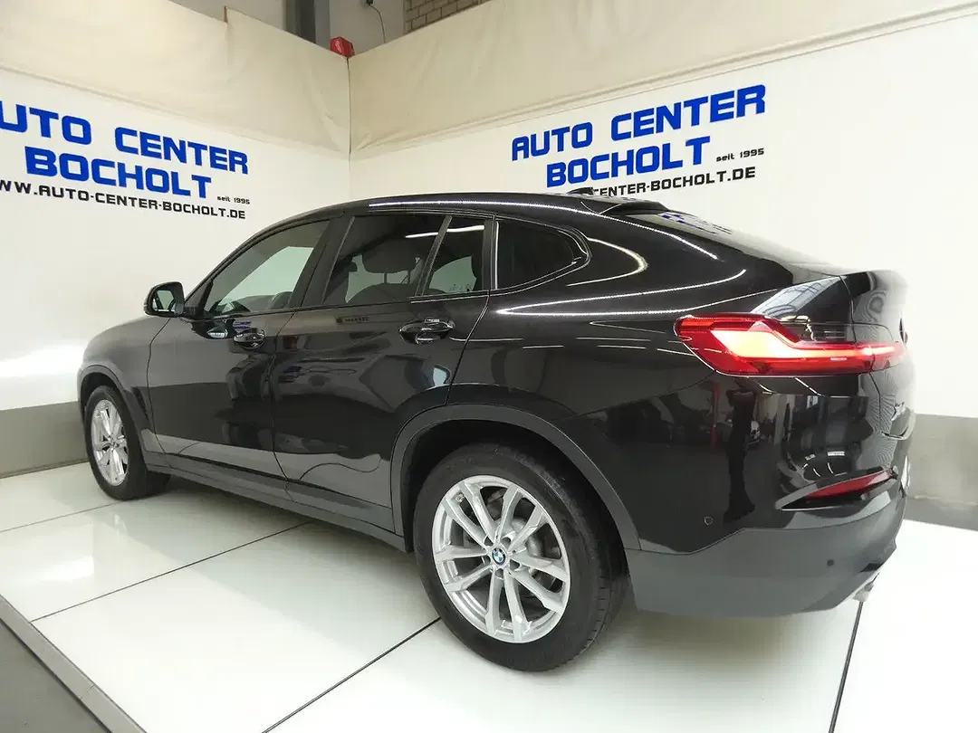 BMW X4 - Thumbnail 4