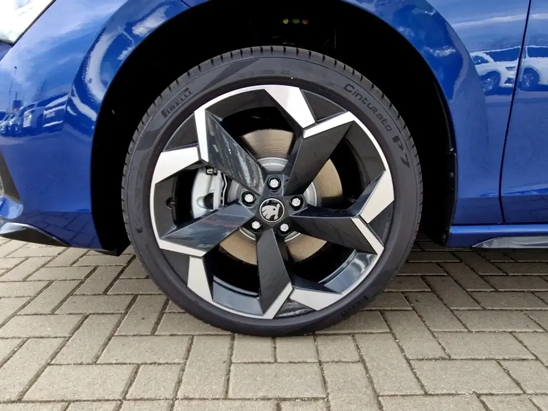 Skoda Superb - Thumbnail 14