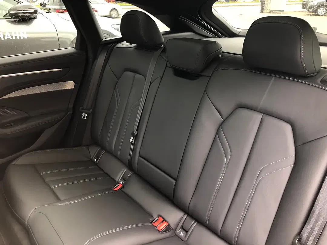 Audi A6 - Thumbnail 10