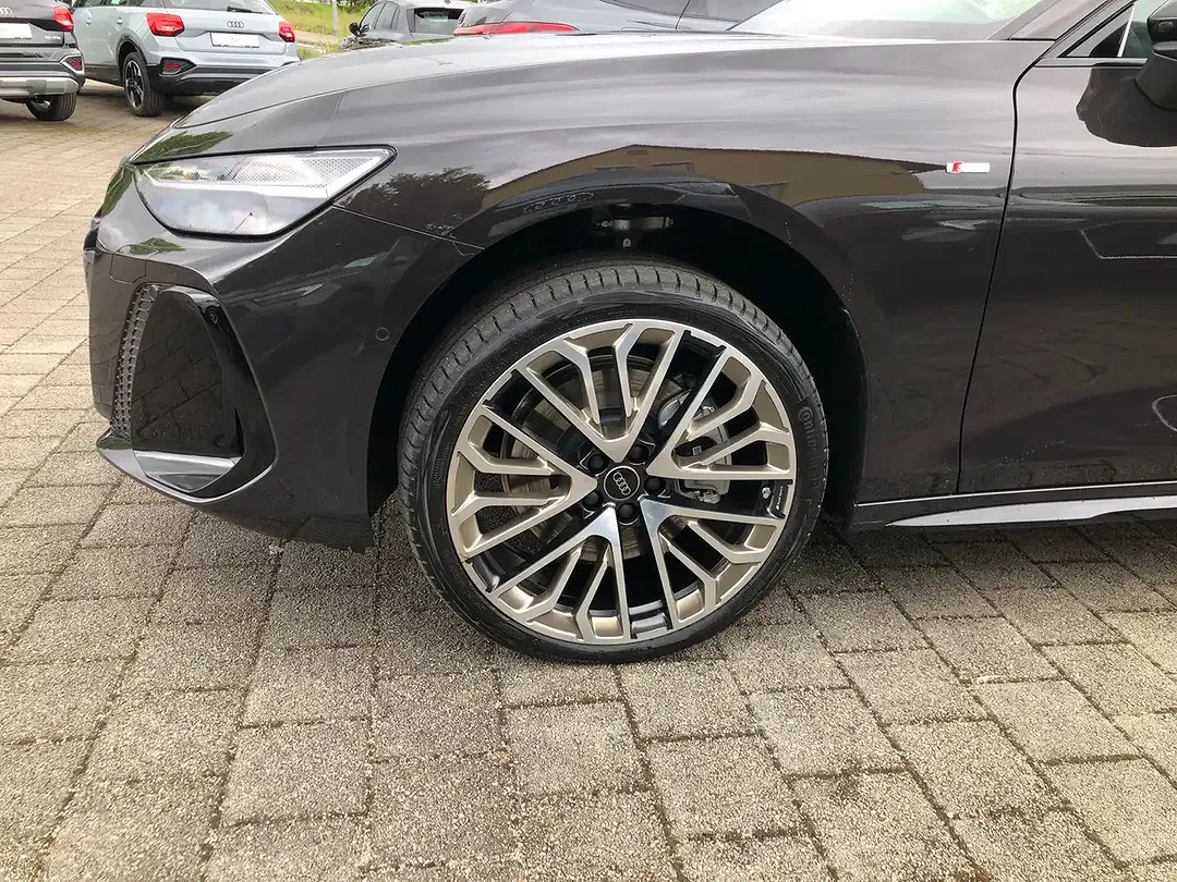 Audi A6 - Thumbnail 4