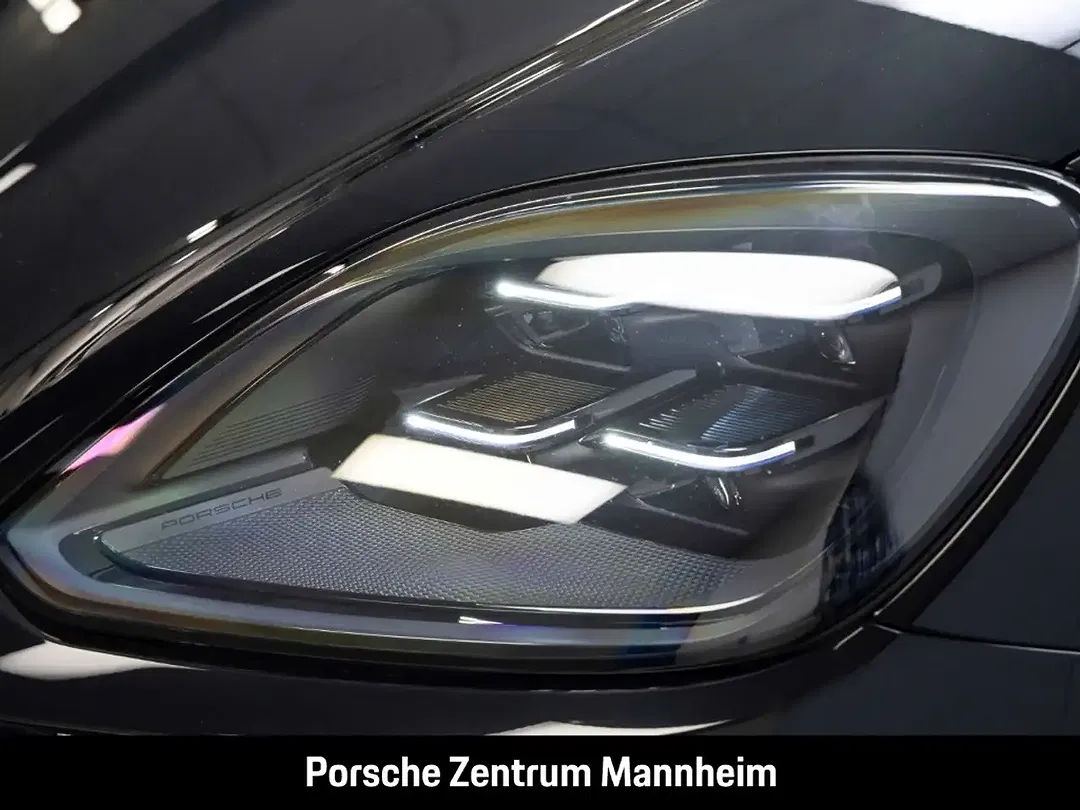 Porsche Cayenne - Thumbnail 13