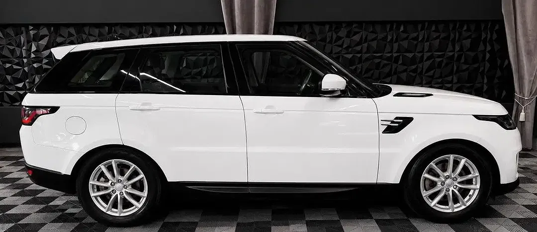 Land Rover Range Rover Sport - Thumbnail 9