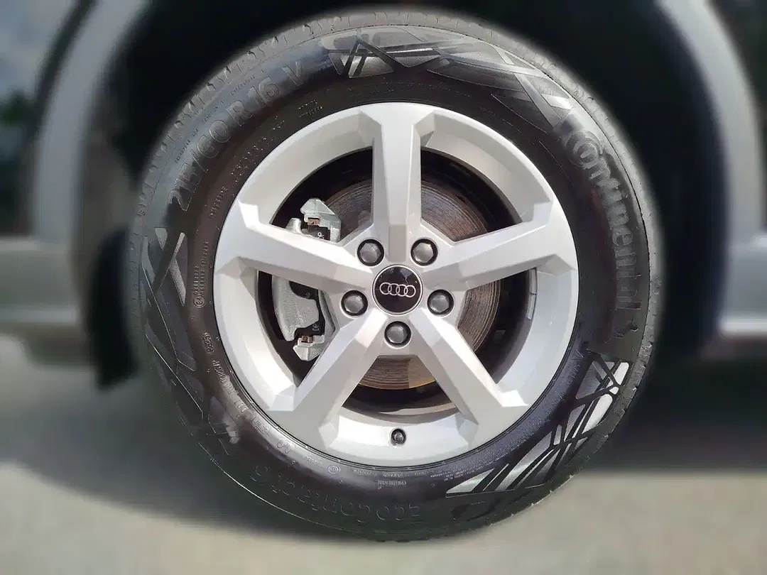 Audi Q2 - Thumbnail 3