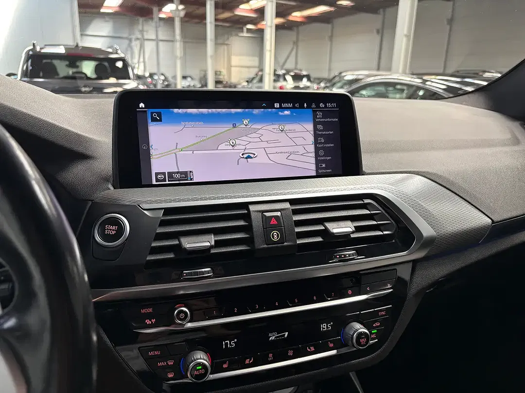 BMW X3 - Thumbnail 9
