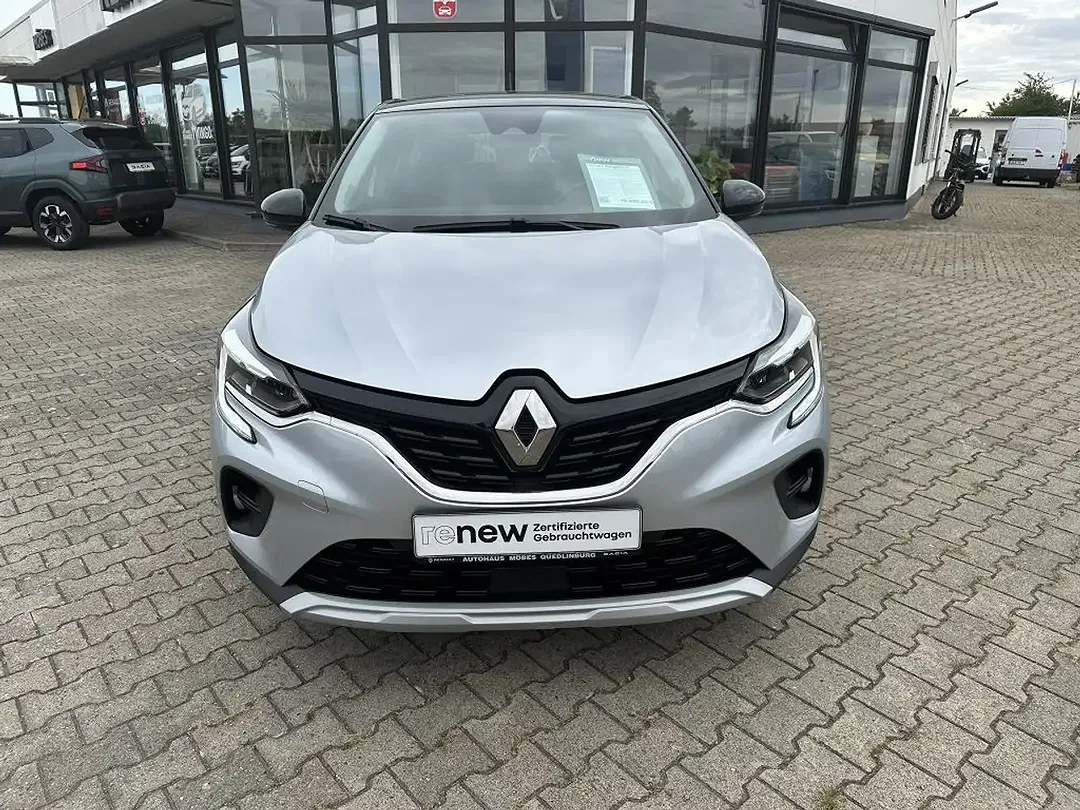 Renault Captur - Thumbnail 1