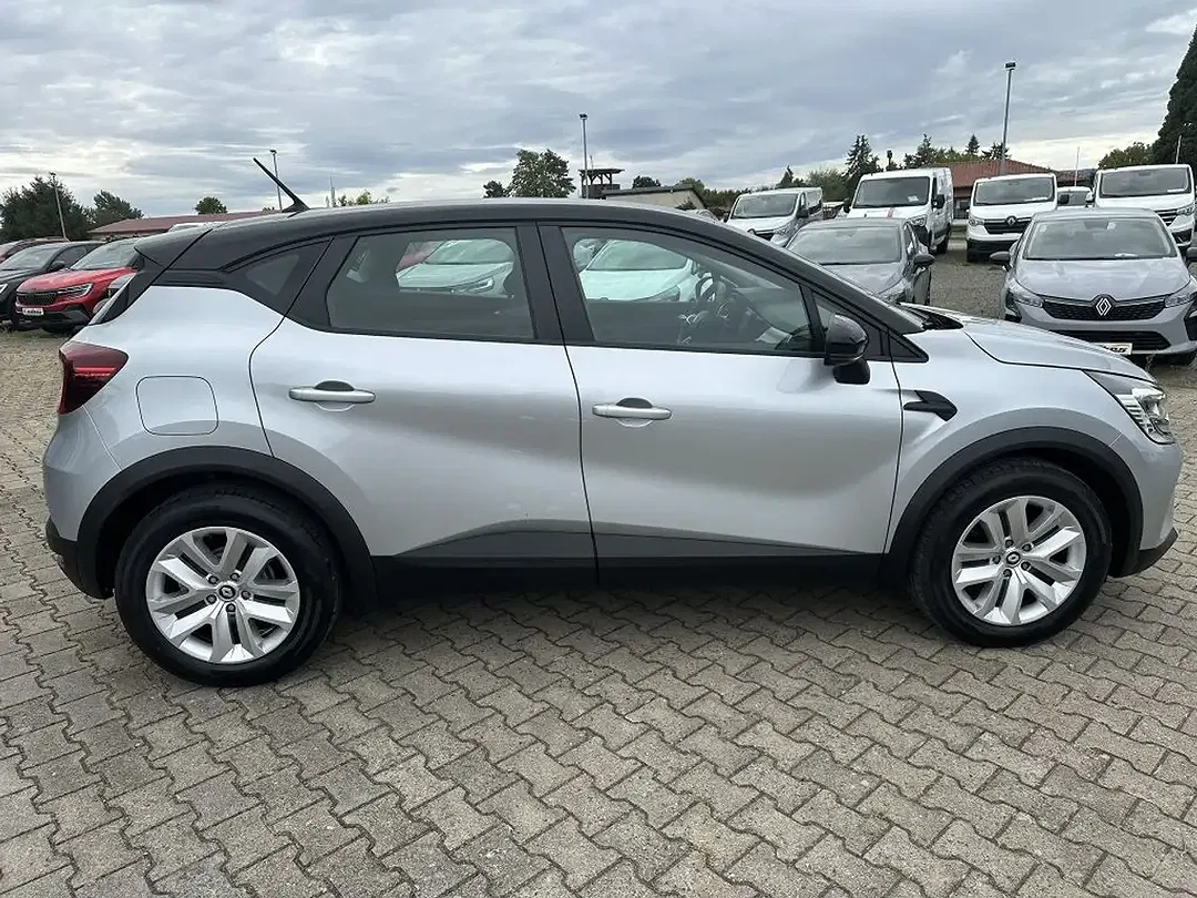 Renault Captur - Thumbnail 3