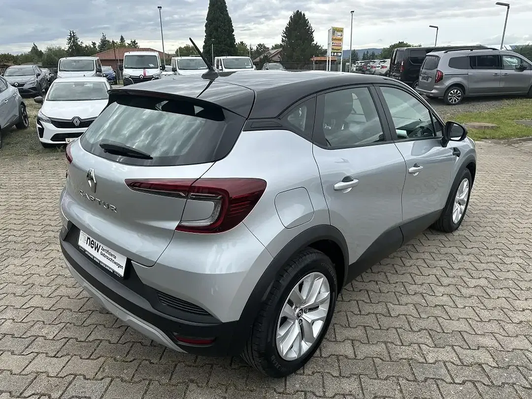 Renault Captur - Thumbnail 4