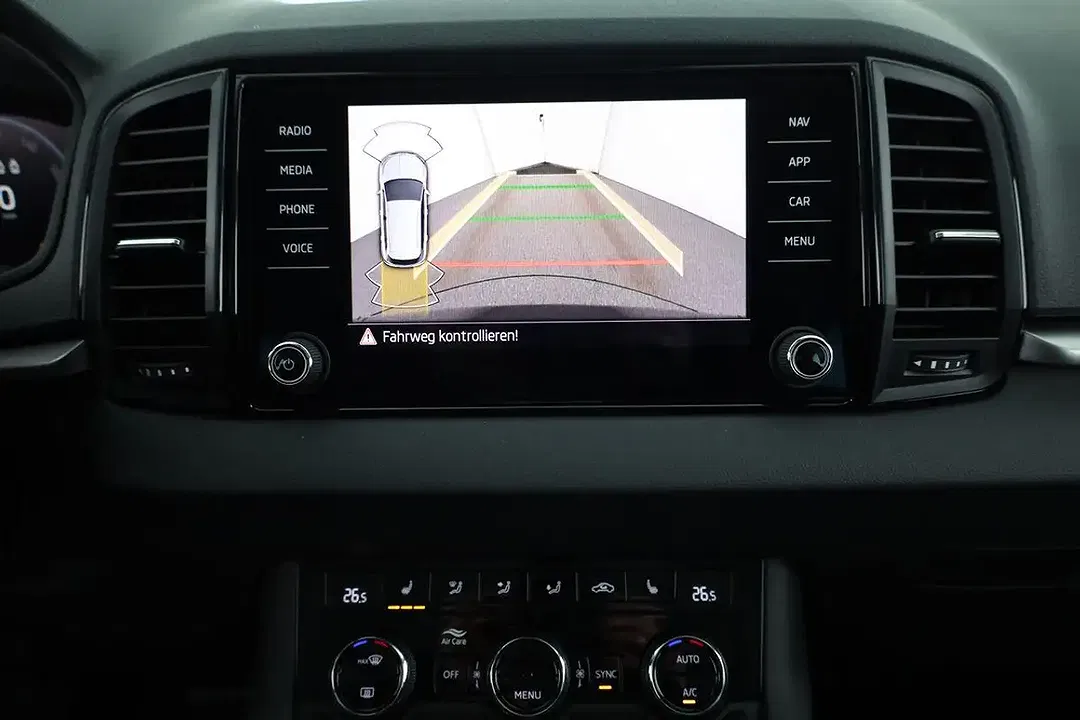 Skoda Karoq - Thumbnail 7