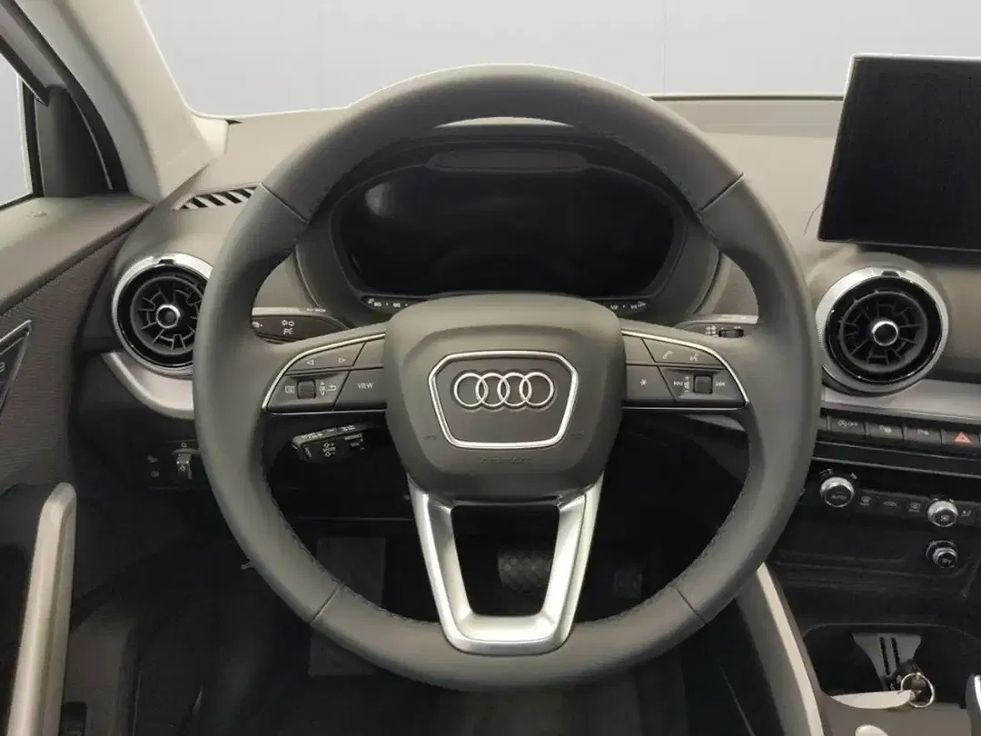 Audi Q2 - Thumbnail 9