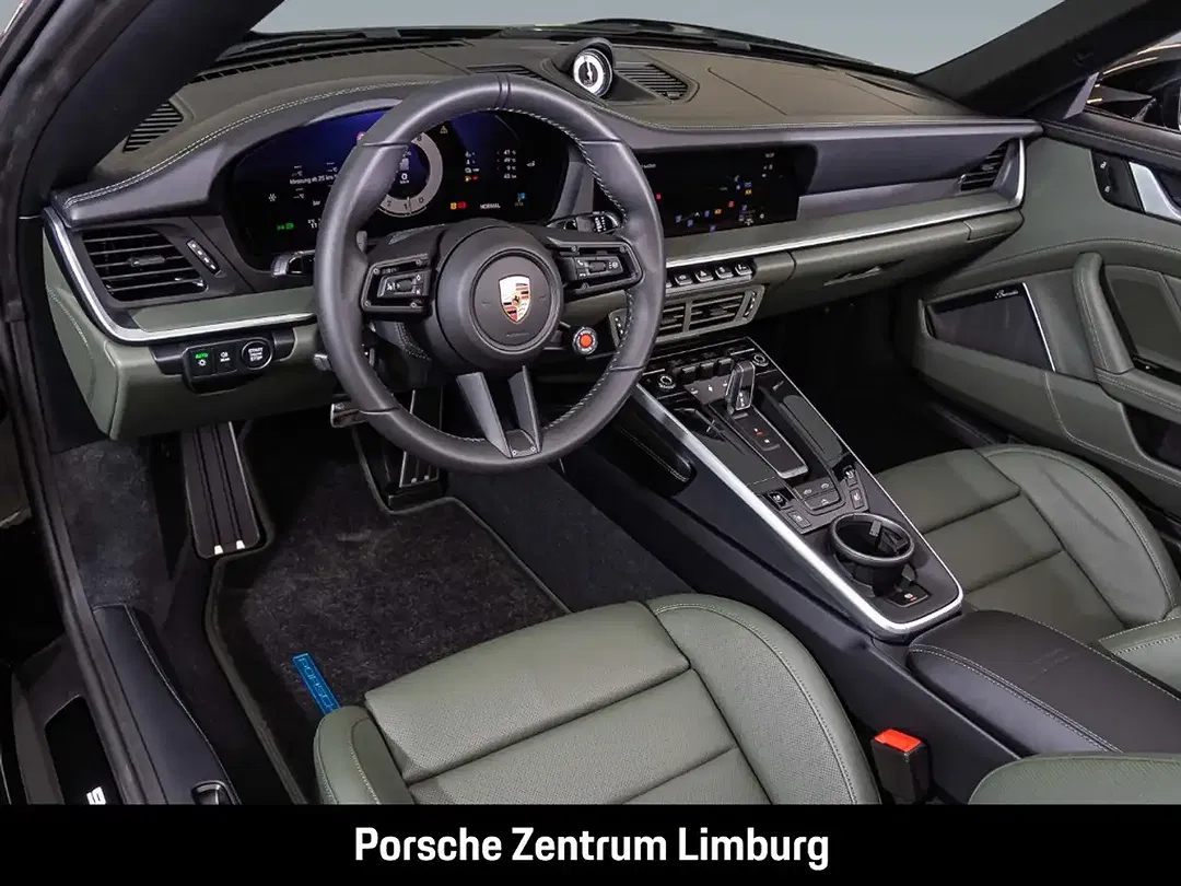 Porsche 992 - Thumbnail 11