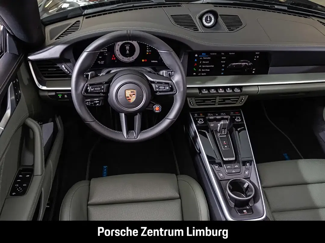 Porsche 992 - Thumbnail 13