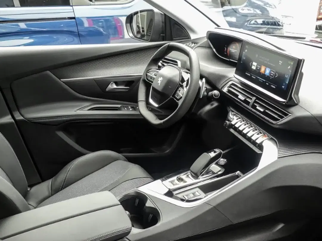 Peugeot 3008 - Thumbnail 3