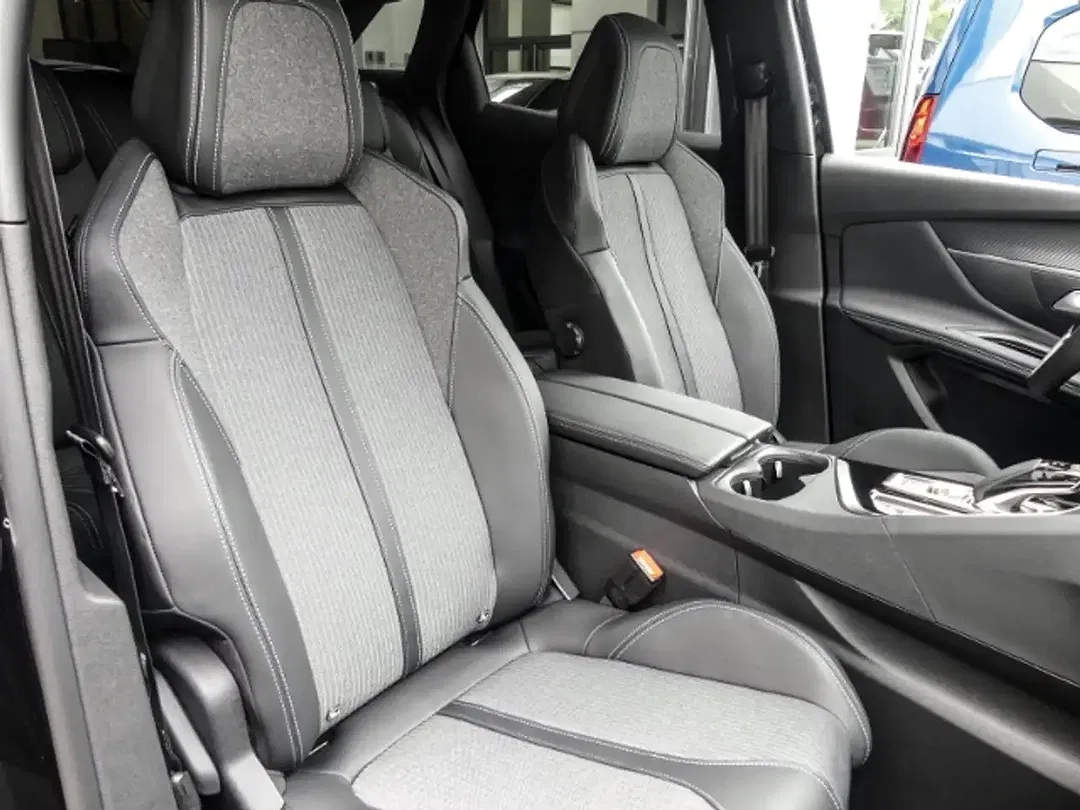 Peugeot 3008 - Thumbnail 6