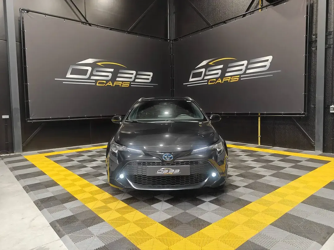 Toyota Corolla - Thumbnail 5