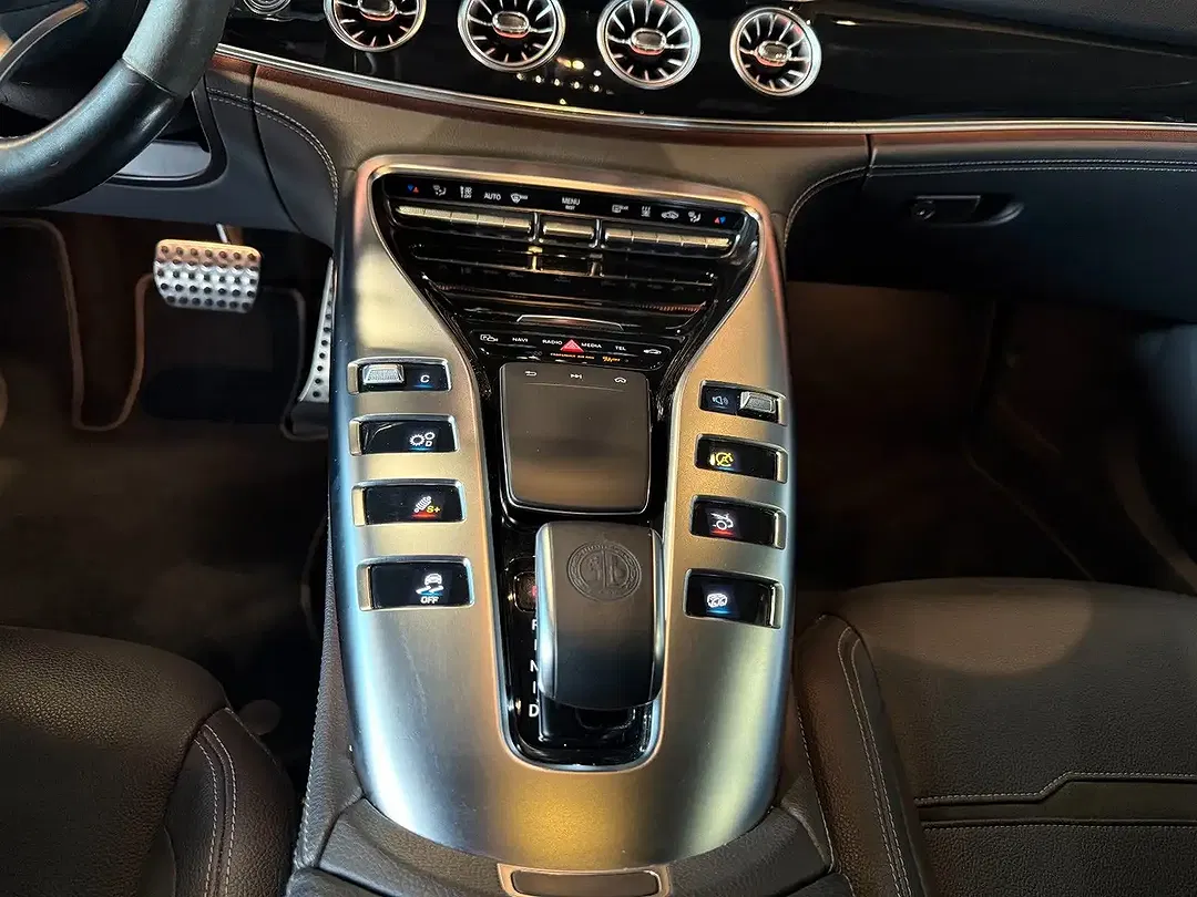 Mercedes-Benz AMG GT - Thumbnail 18