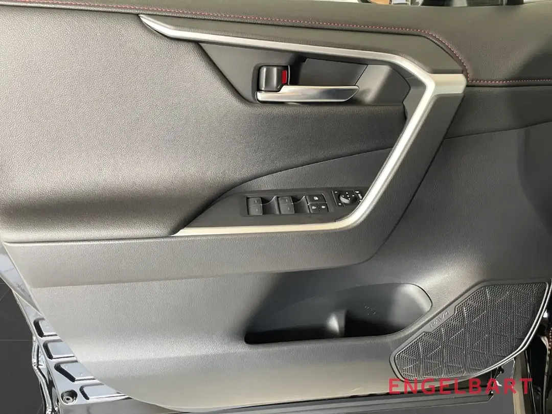 Toyota RAV 4 - Thumbnail 9