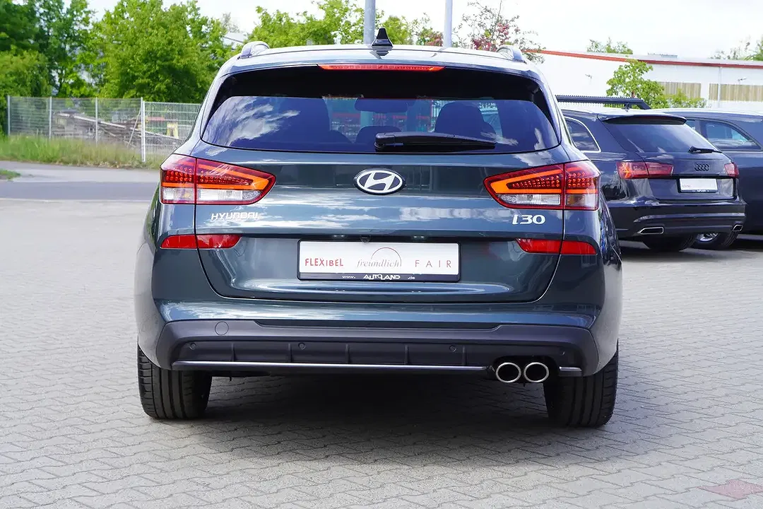 Hyundai i30 - Thumbnail 4