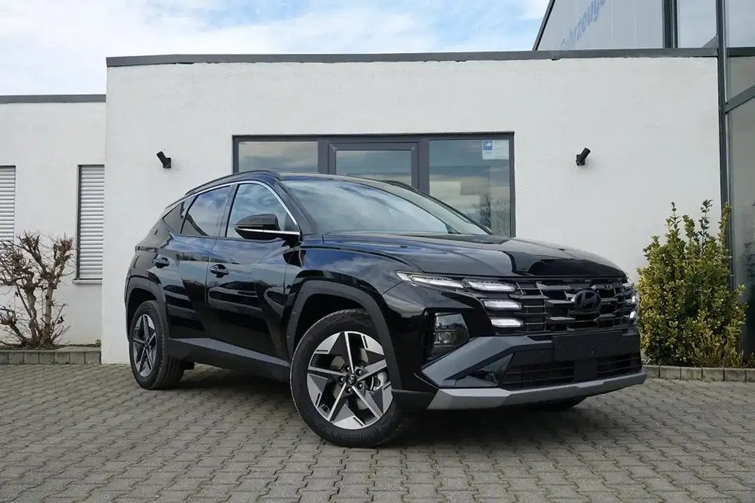 Hyundai TUCSON - Thumbnail 1