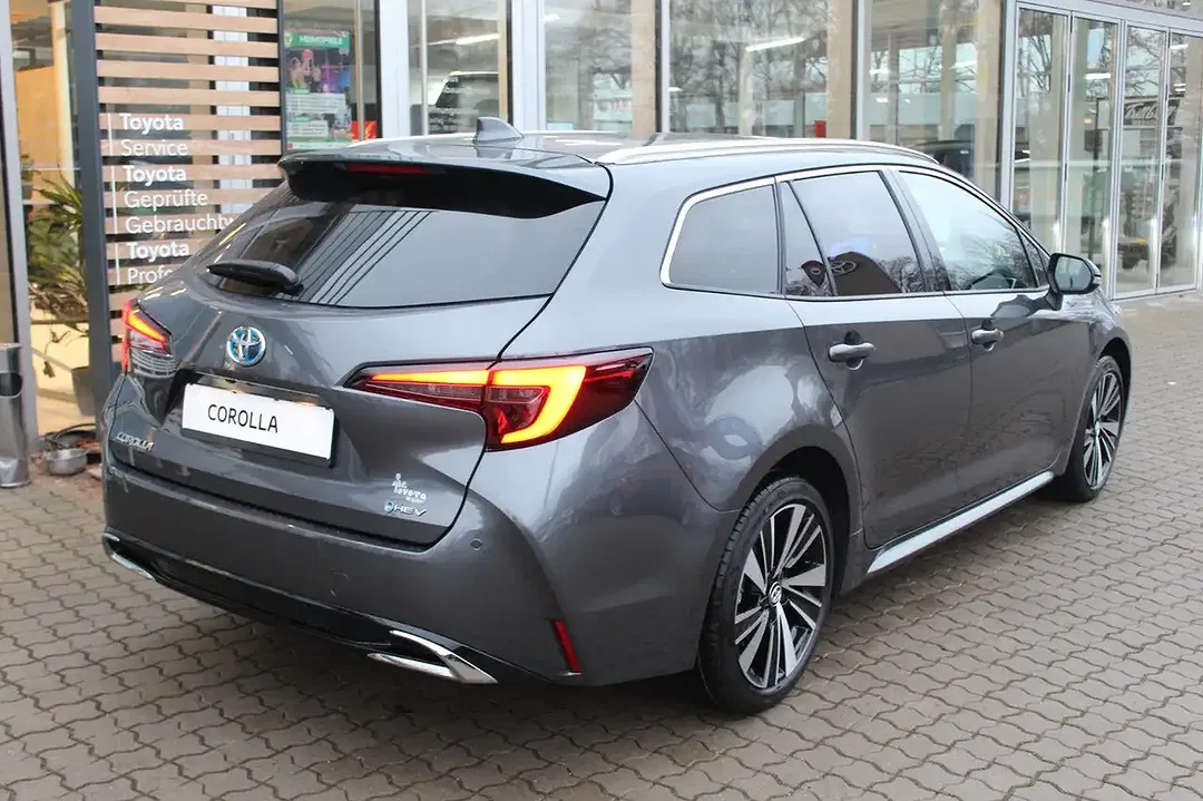 Toyota Corolla - Thumbnail 12
