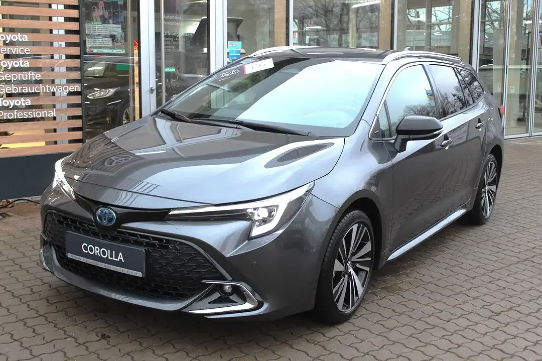 Toyota Corolla - Thumbnail 3