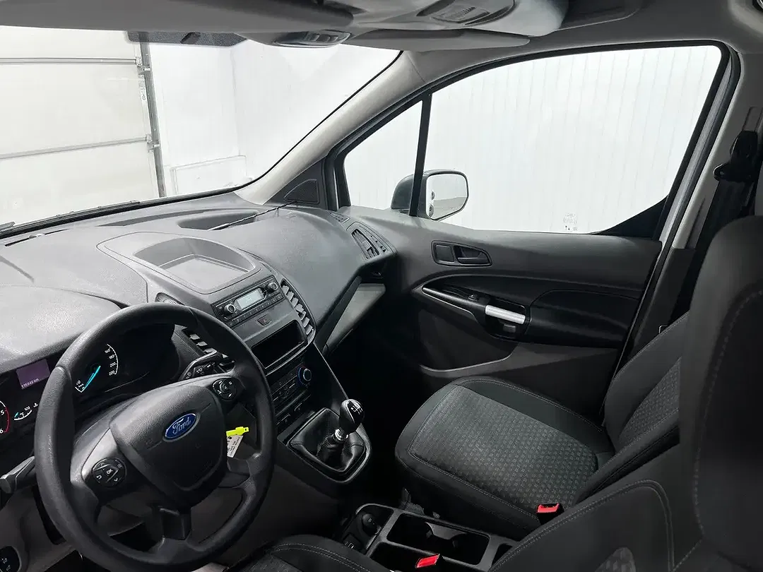 Ford Transit Connect - Thumbnail 10