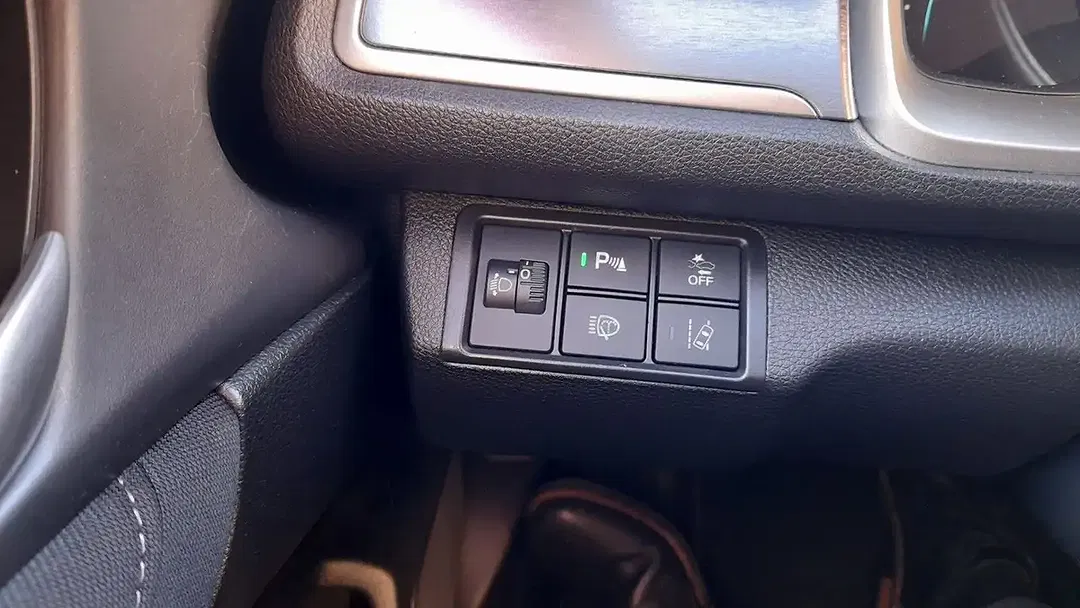 Honda Civic - Thumbnail 15