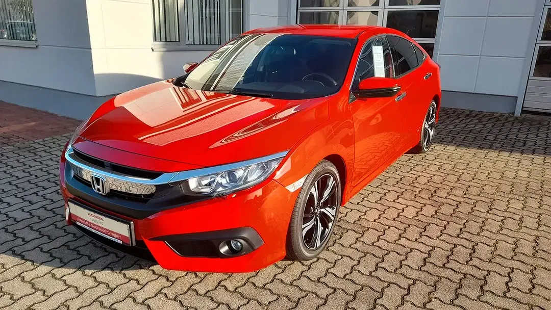 Honda Civic - Thumbnail 3