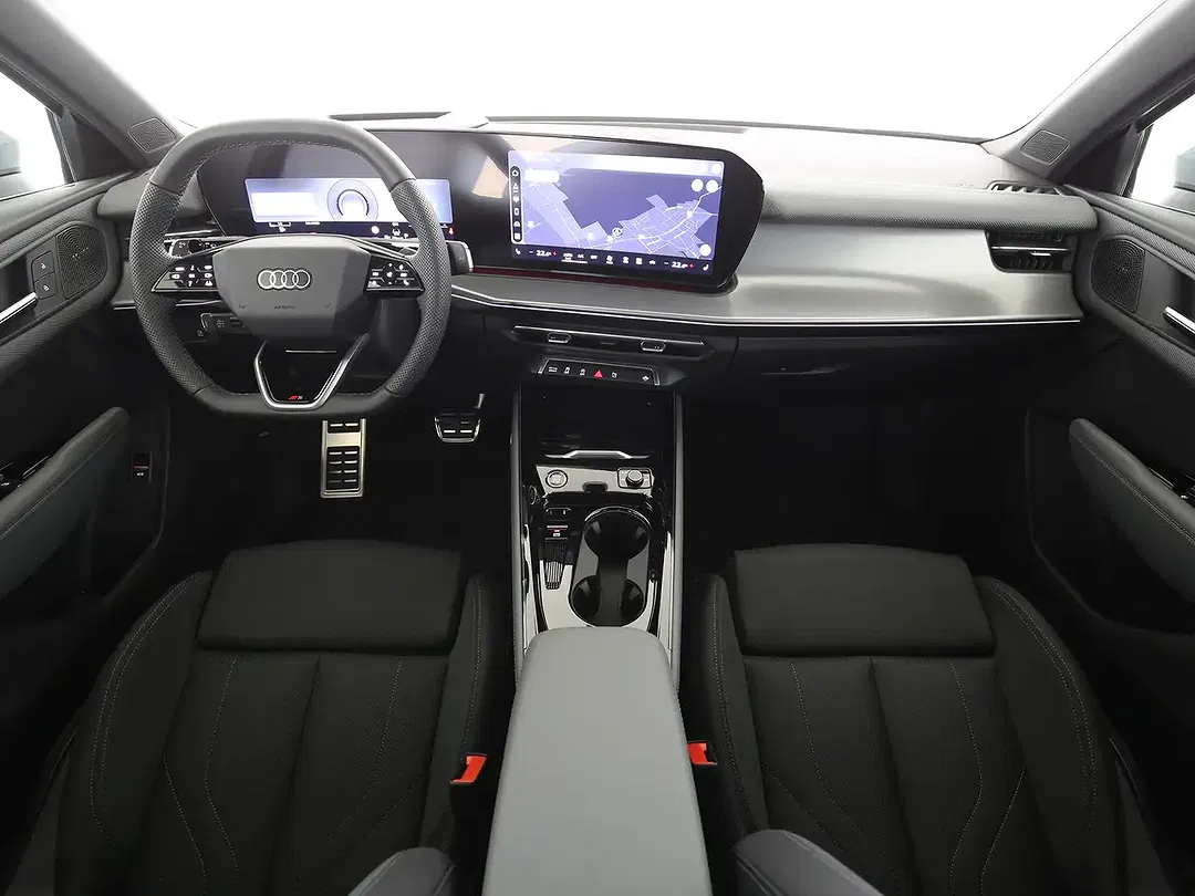 Audi Q3 - Thumbnail 11