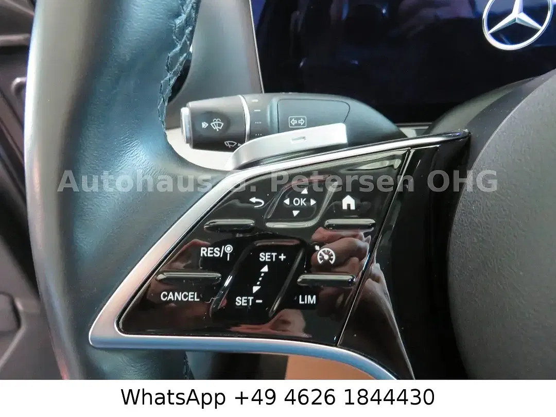 Mercedes-Benz E 220 - Thumbnail 13