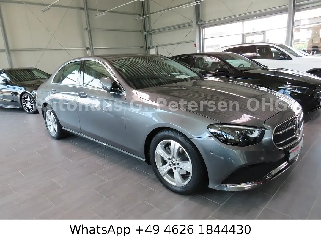 Mercedes-Benz E 220 - Thumbnail 3