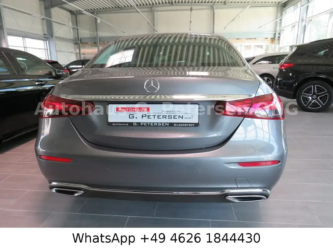 Mercedes-Benz E 220 - Thumbnail 6