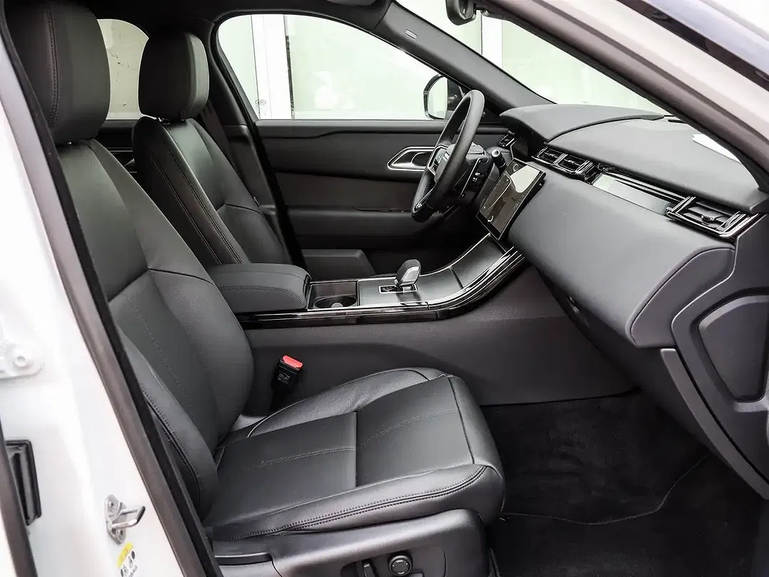Land Rover Range Rover Velar - Thumbnail 3