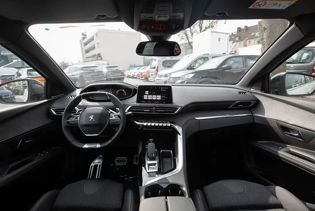 Peugeot 5008 - Thumbnail 6