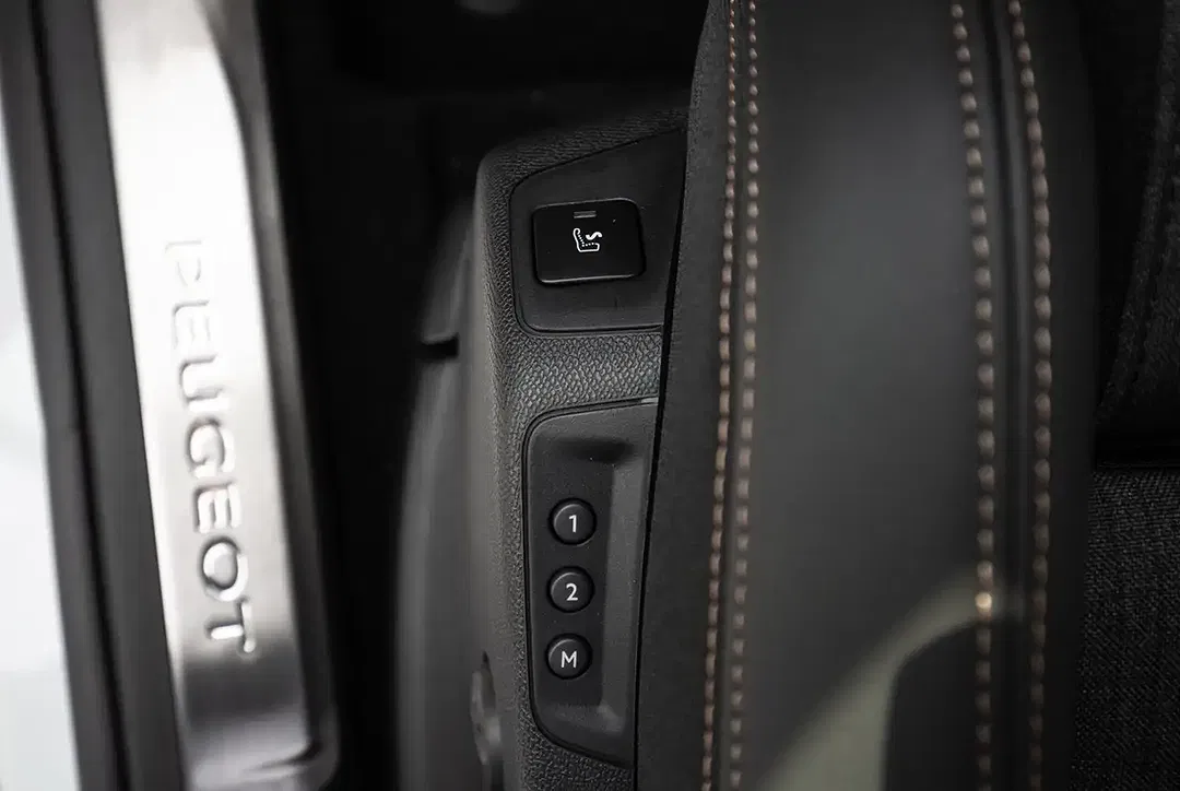 Peugeot 5008 - Thumbnail 8