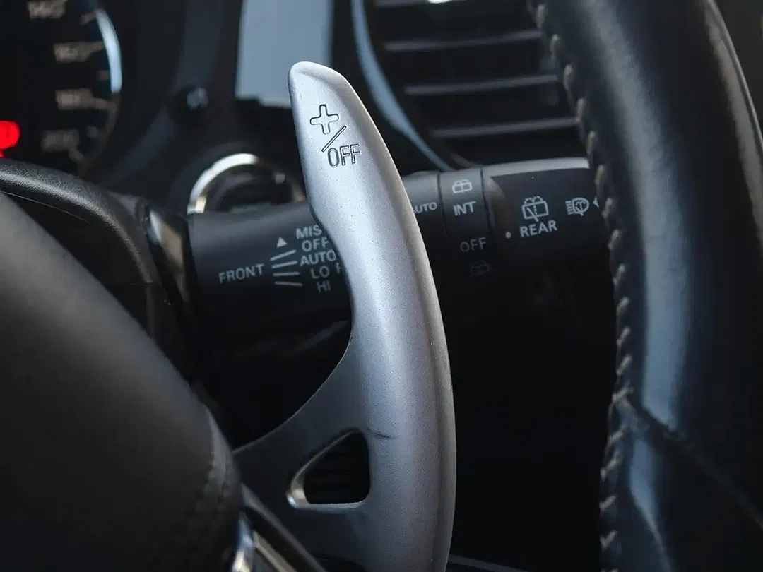 Mitsubishi Outlander - Thumbnail 15