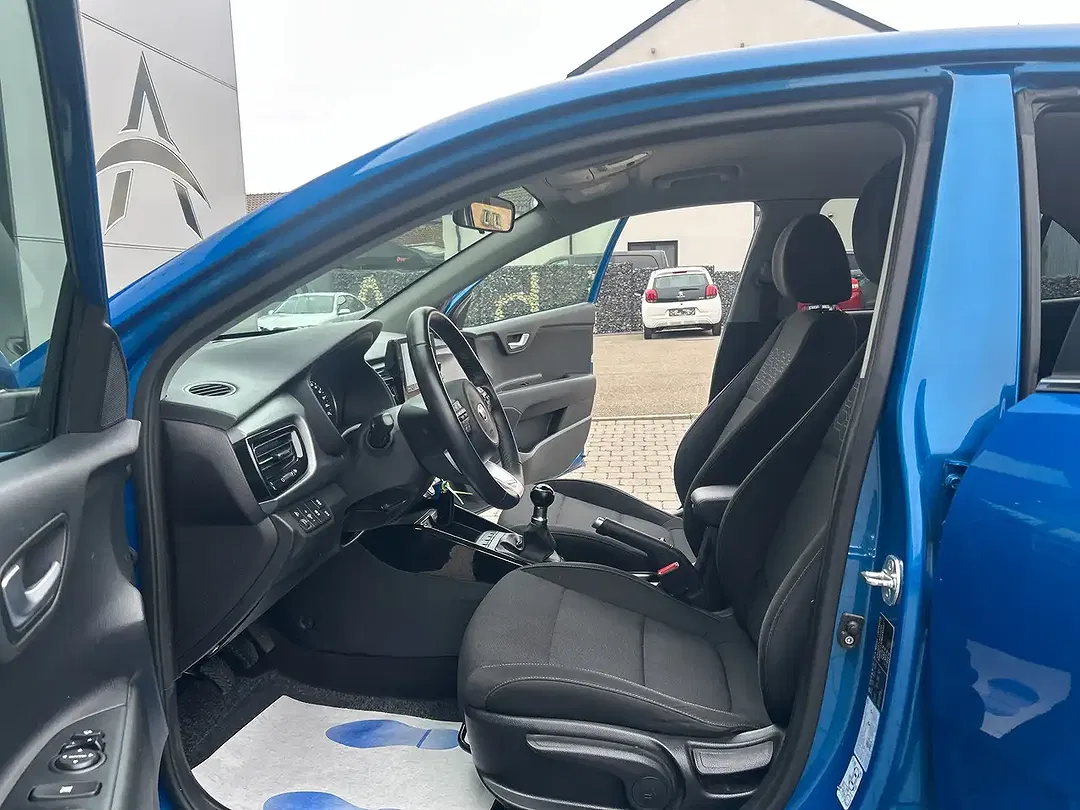 Kia Rio - Thumbnail 7