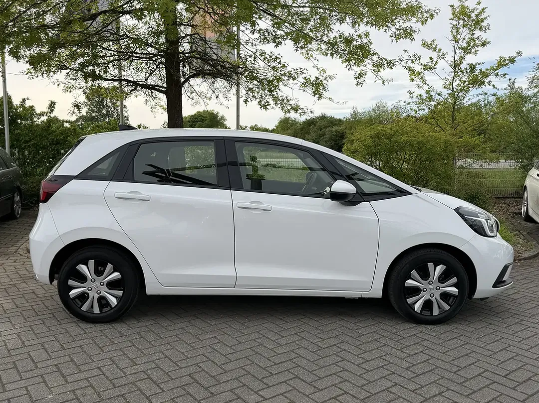 Honda Jazz - Thumbnail 3