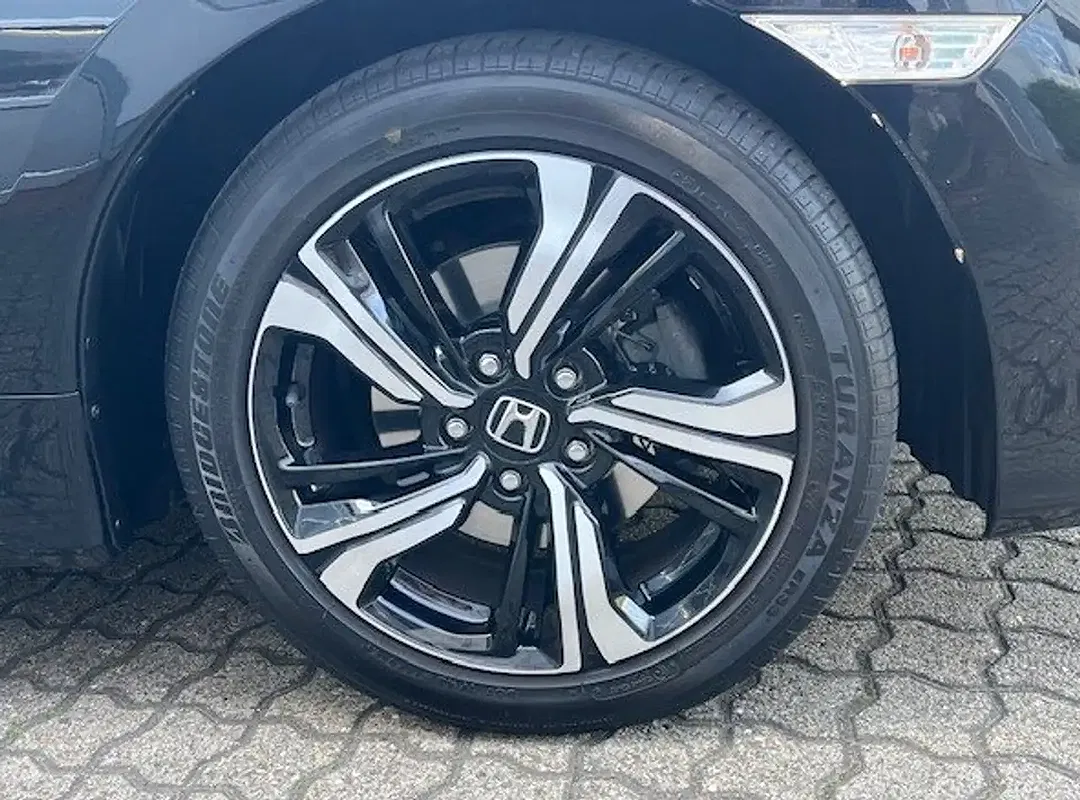 Honda Civic - Thumbnail 11