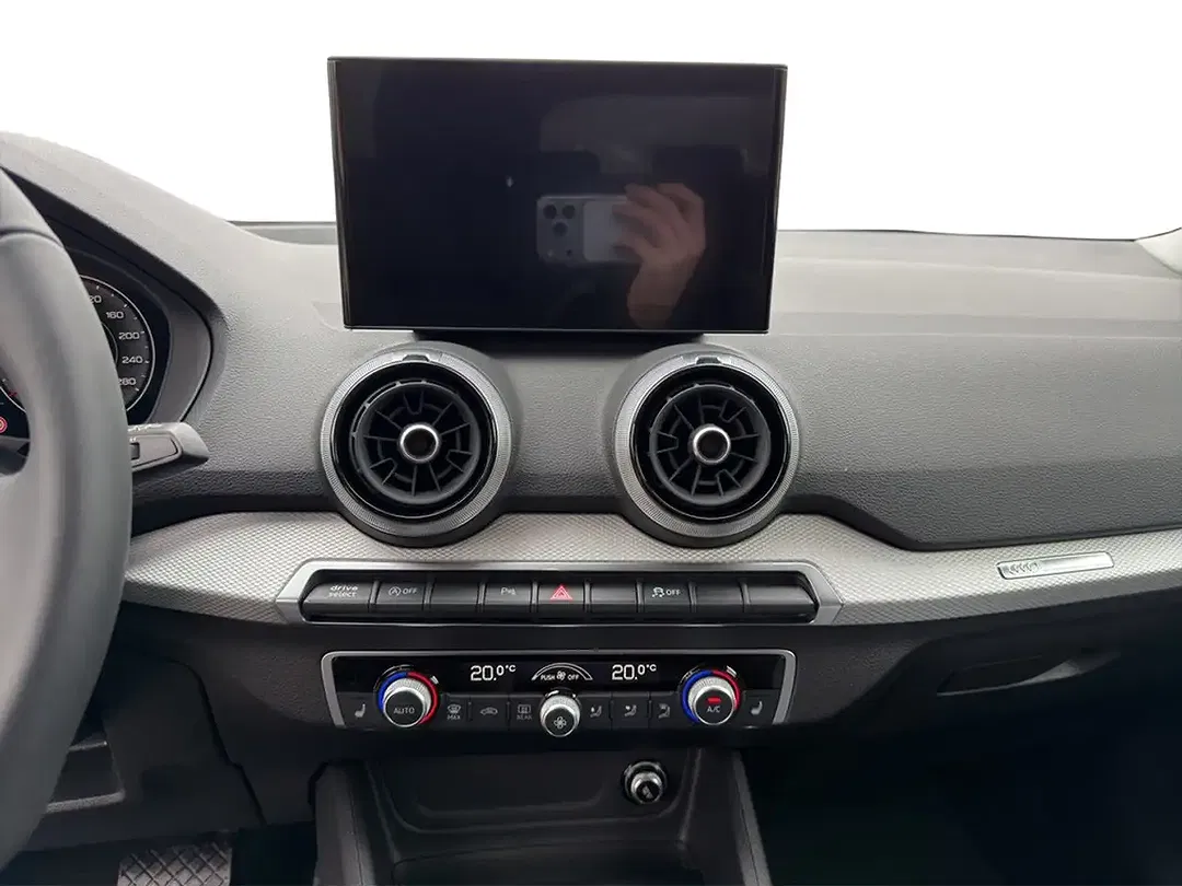 Audi Q2 - Thumbnail 13