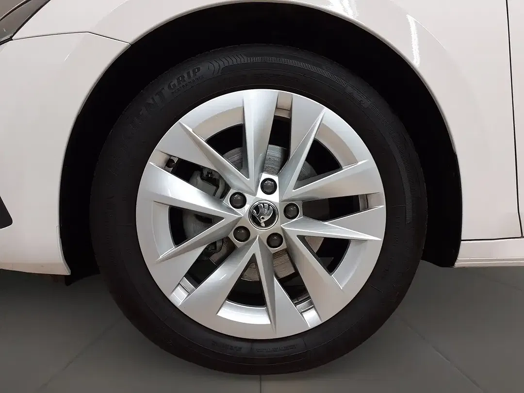 Skoda Octavia - Thumbnail 6